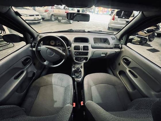 RENAULT CLIO 1.0 CAMPUS 16V FLEX 4P MANUAL RENAULT CLIO 1.0 CAMPUS 16V FLEX 4P MANUAL